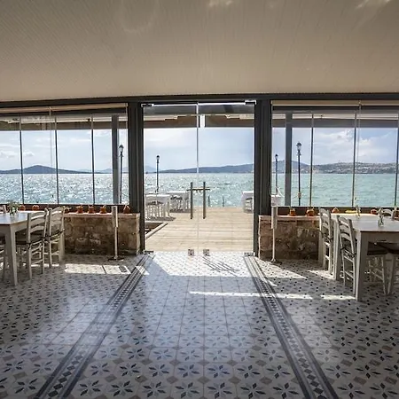 Otel Pietra Butik Ayvalı